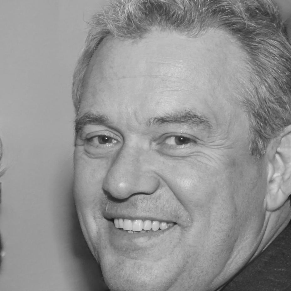 Rubén Vasconcelos, Especialista en Contenido Financiero